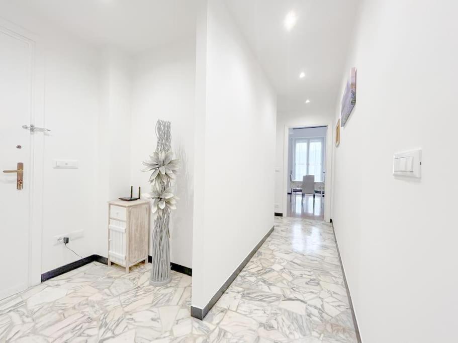 Elegant Apartment - Wifi - Smart Tv - Netflix 热那亚 外观 照片